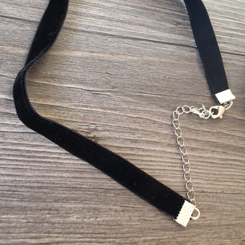Choker set! - Picture 3 of 4